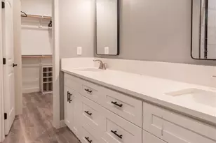 352 E Davis St, Connell, WA 99326 - Photo 30