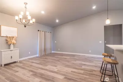 352 E Davis Street, Connell, WA 99326 - Photo 8