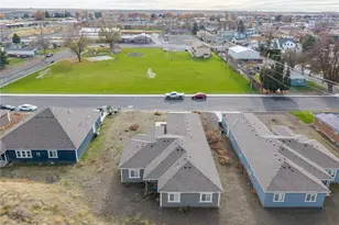 352 E Davis St, Connell, WA 99326 - Photo 4