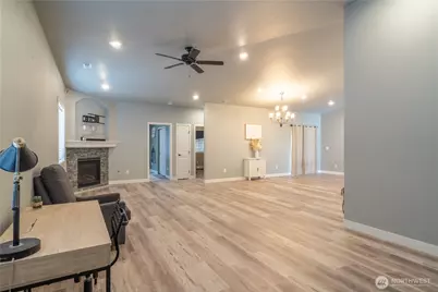 352 E Davis Street, Connell, WA 99326 - Photo 16