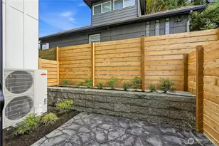 7552 39th Ave SW, Seattle, WA 98126 - Photo 4