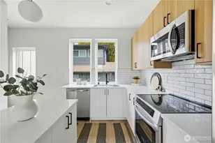 7552 39th Ave SW, Seattle, WA 98126 - Photo 10