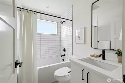 7552 39th Avenue SW, Seattle, WA 98126 - Photo 6