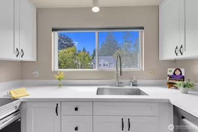 12024 101st Avenue NE #E2, Kirkland, WA 98034 - Photo 18