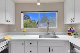 12024 101st Ave NE, Kirkland, WA 98034 - Photo 14