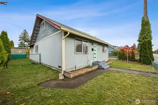 831 E 56th St, Tacoma, WA 98404 - Photo 2