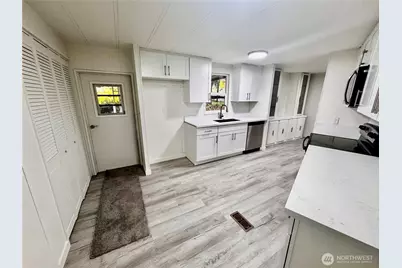 18425 NE 95th Street #76, Redmond, WA 98052 - Photo 14