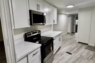 18425 NE 95th St, Redmond, WA 98052 - Photo 12