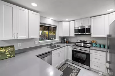 2633 N Bristol Street, Tacoma, WA 98407 - Photo 10