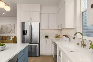 1625 B 21st Ave, Seattle, WA 98122 - Photo 4