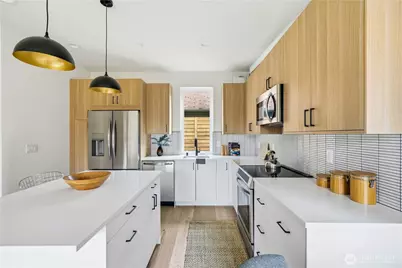 7554 39th Avenue SW, Seattle, WA 98126 - Photo 6