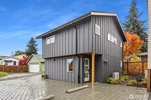 8003 25th Ave NW, Seattle, WA 98117 - Photo 2