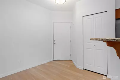 2840 SW Raymond Street #203, Seattle, WA 98126 - Photo 22
