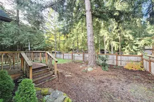 180 Skyline Dr, Port Angeles, WA 98362 - Photo 2