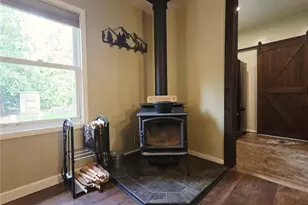 180 Skyline Dr, Port Angeles, WA 98362 - Photo 8