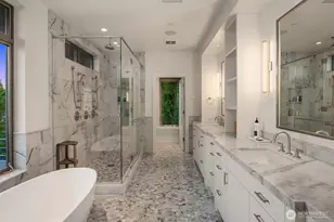 4911 NE Laurelcrest Ln, Seattle, WA 98105 - Photo 22