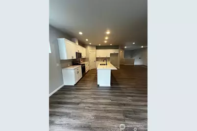 12044 126th Avenue Ct E #12, Puyallup, WA 98374 - Photo 2