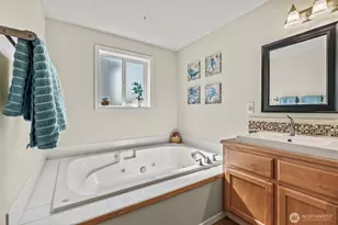 2410 N Heron Dr, Ridgefield, WA 98642 - Photo 24