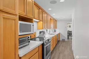 2323 Lexington Ave, Everett, WA 98203 - Photo 10