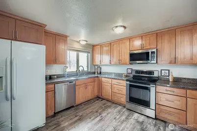 15303 11th Avenue Ct E, Tacoma, WA 98445 - Photo 6