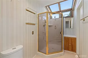 1672 185th Ave NE, Bellevue, WA 98008 - Photo 26