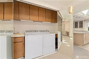 1672 185th Ave NE, Bellevue, WA 98008 - Photo 8