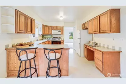 8259 SE O'Farrell Lane, Port Orchard, WA 98366 - Photo 4