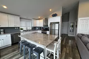 7360 E Grapeview Loop Rd, Allyn, WA 98524 - Photo 8