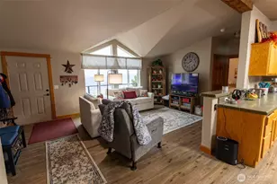 182 Point Dr, Oroville, WA 98844 - Photo 2