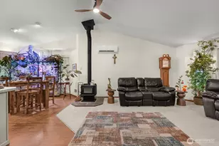 18305 Parkcrest Ct SE, Yelm, WA 98597 - Photo 16