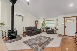 18305 Parkcrest Ct SE, Yelm, WA 98597 - Photo 12