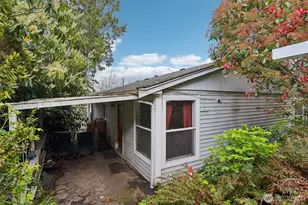 3416 Claremont Ave S, Seattle, WA 98144 - Photo 2