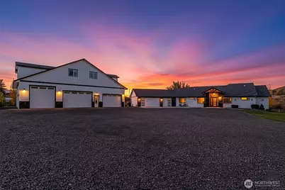 5060 Basin View Drive, Rock Island, WA 98850 - Photo 1