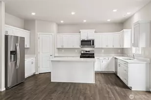 4035 Hyde Loop NE, Olympia, WA 98506 - Photo 2