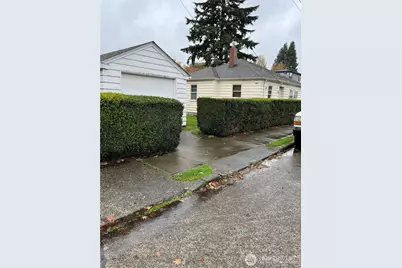6900 S Flora Avenue, Seattle, WA 98108 - Photo 2