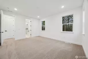 2207 Oak Ct, Milton, WA 98354 - Photo 10