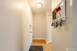 323 75th St SE, Everett, WA 98203 - Photo 4