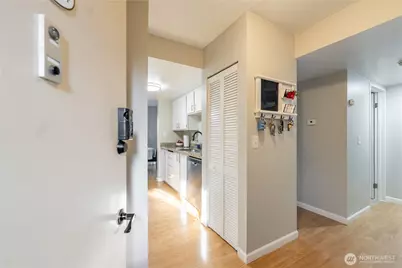 323 75th Street SE #A-14, Everett, WA 98203 - Photo 2