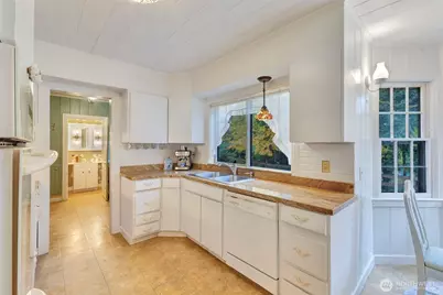 3918 NW Phinney Bay Drive, Bremerton, WA 98312 - Photo 14