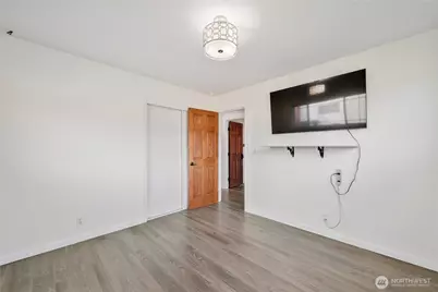 2551 Northlake Avenue, Longview, WA 98632 - Photo 8