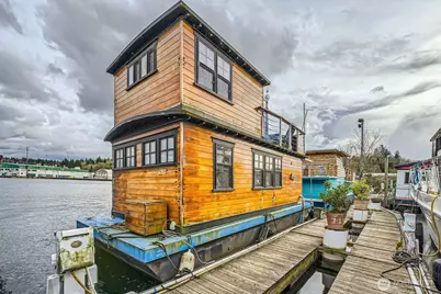 1080 W Ewing Street #E-2, Seattle, WA 98119 - Photo 2