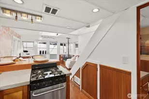 1900 Westlake Ave N, Seattle, WA 98109 - Photo 20