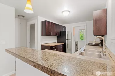 738 Kirkland Circle #E202, Kirkland, WA 98033 - Photo 18