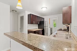 738 Kirkland Cir, Kirkland, WA 98033 - Photo 18