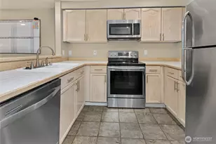 15615 Waynita Way, Bothell, WA 98011 - Photo 6