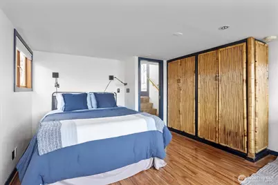 2040 Westlake Avenue N #26, Seattle, WA 98109 - Photo 24