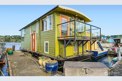 2040 Westlake Avenue N #26, Seattle, WA 98109 - Photo 1