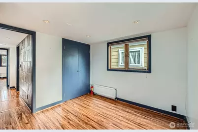 2040 Westlake Avenue N #26, Seattle, WA 98109 - Photo 24