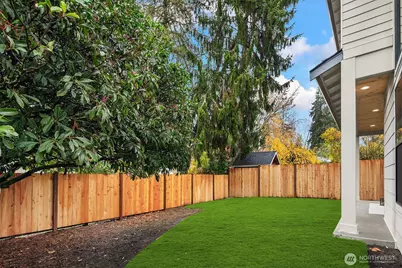 15534 SE 10th Street, Bellevue, WA 98007 - Photo 30