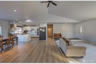 613 Meadow Drive, Wenatchee, WA 98801 - Photo 10